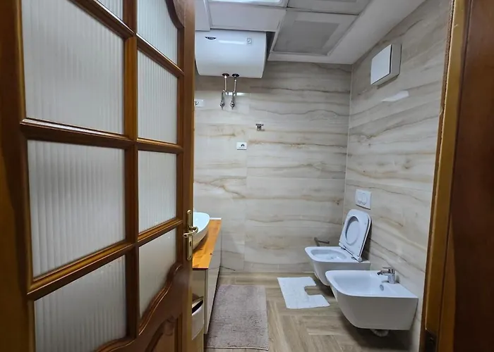 公寓 Qendrim Premium & Maximum Rest 地拉那